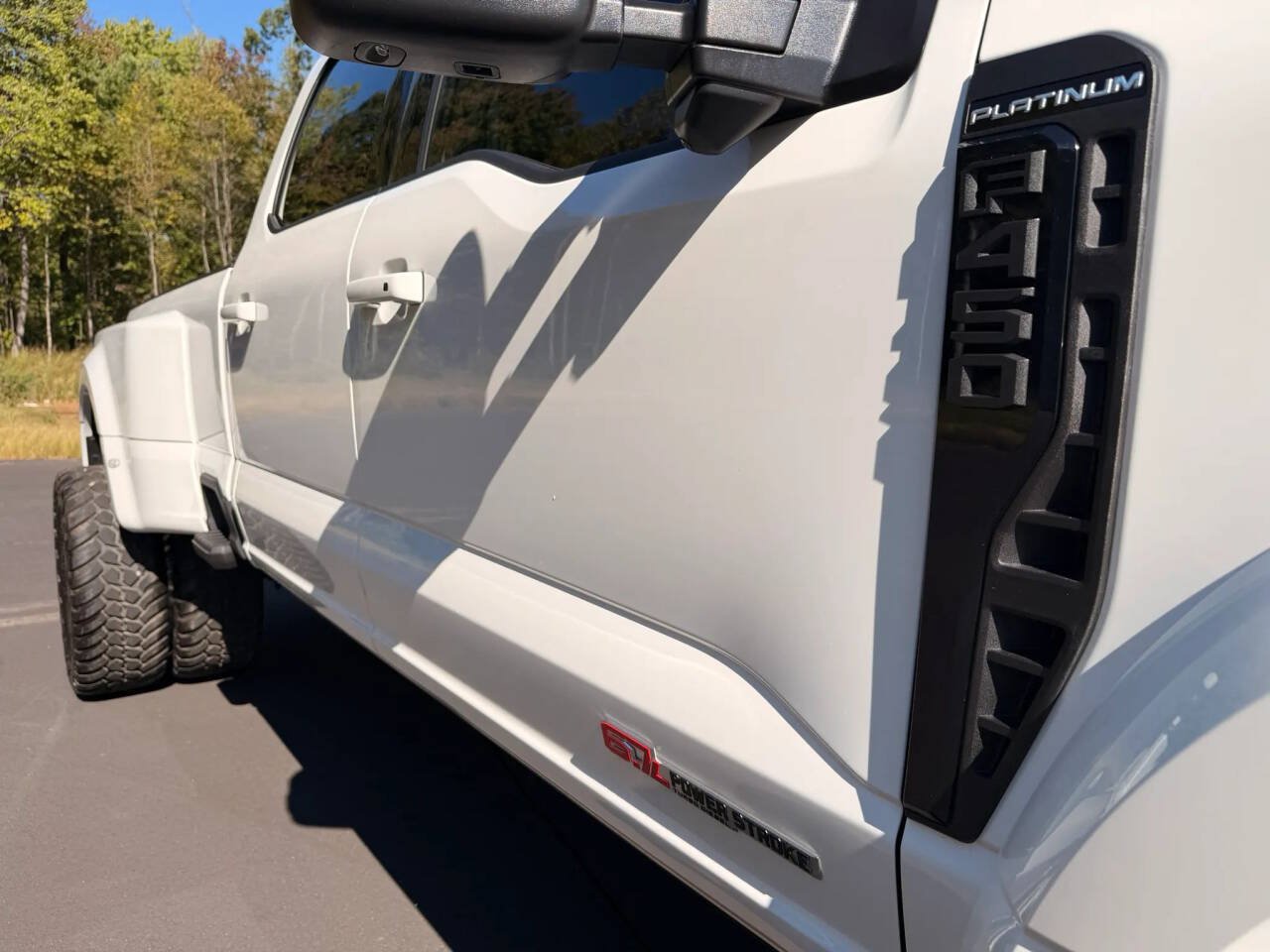 Used 2026 Ford F450 Platinum w/ FX4 Off-Road Package AWD/4WD image 11