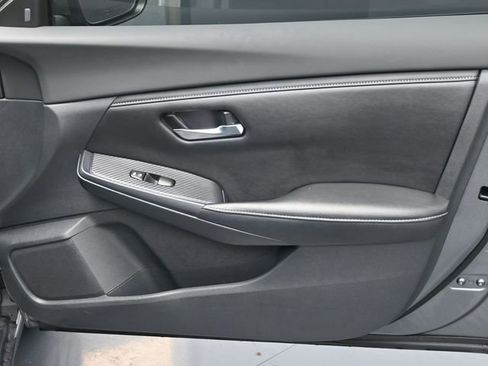 Used 2023 Nissan Sentra SV image 33