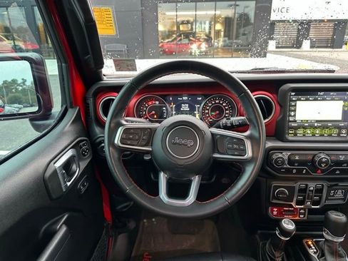 Used 2022 Jeep Wrangler Unlimited Rubicon w/ Steel Bumper Group image 18