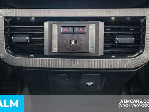 Used 2024 Ford F250 Platinum image 59