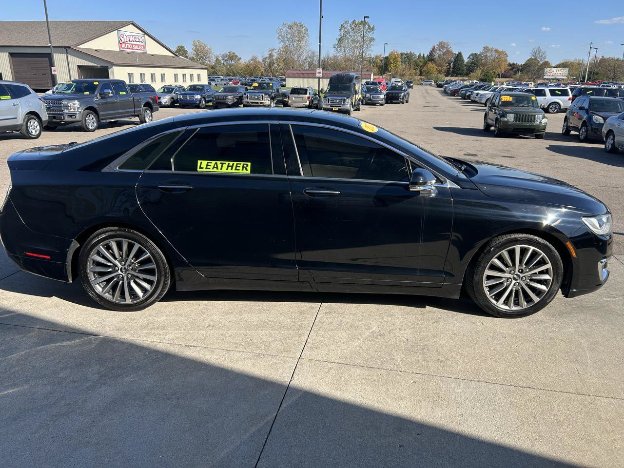 Used 2017 Lincoln MKZ Select w/ Select Plus Package FWD image 4