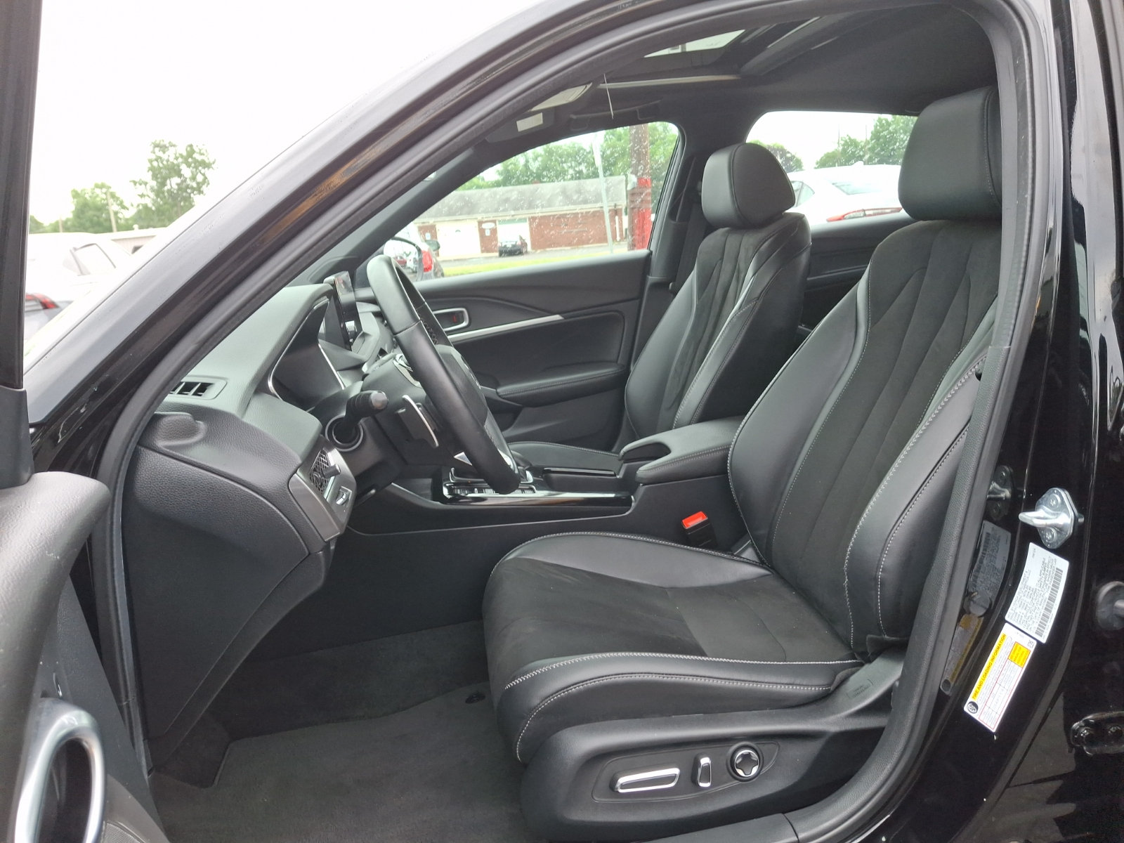 Used 2025 Acura Integra A-Spec w/ Technology Package FWD image 12