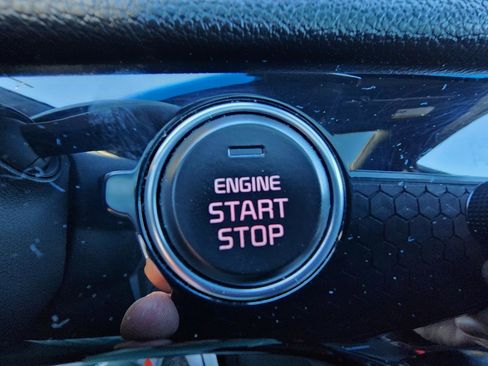 Used 2020 Kia Sportage SX image 32