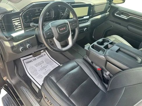 Used 2022 GMC Sierra 1500 SLT w/ X31 Off-Road Package AWD/4WD image 10