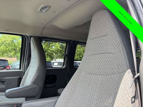 Used 2020 Chevrolet Express 2500 LT w/ LT Preferred Equipment Group RWD image 6