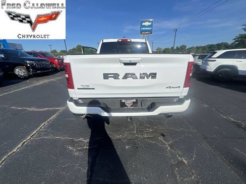 Used 2025 RAM 1500 Big Horn AWD/4WD image 38