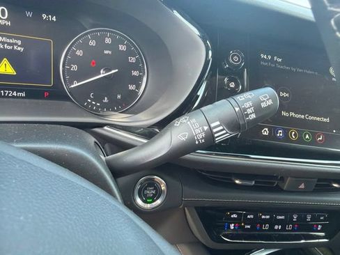Used 2023 Buick Envision Avenir AWD/4WD image 31