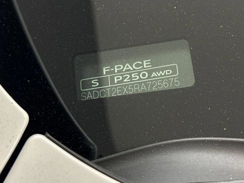 Used 2024 Jaguar F-PACE R-Dynamic S image 37
