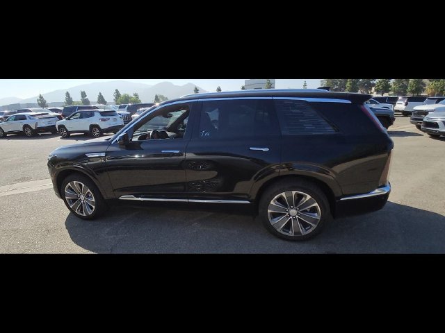 Used 2026 Cadillac Vistiq Luxury AWD/4WD image 8