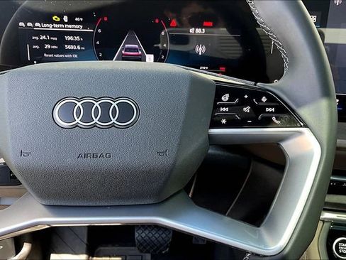 Used 2025 Audi Q5 Prestige AWD/4WD image 12