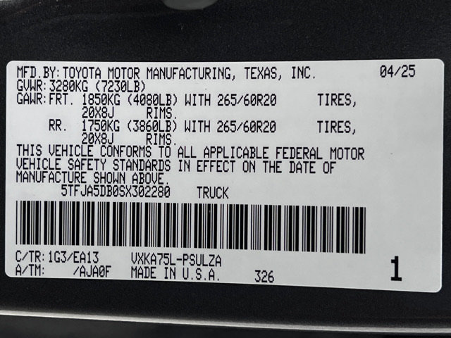Used 2025 Toyota Tundra Limited AWD/4WD image 24