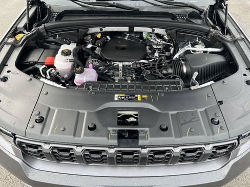 New 2026 Jeep Grand Cherokee Altitude AWD/4WD image 44