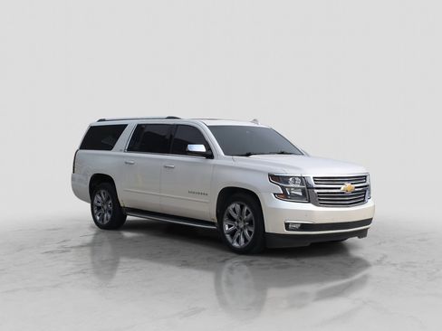 Used 2015 Chevrolet Suburban LTZ AWD/4WD image 10