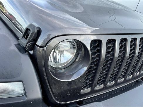 Used 2024 Jeep Wrangler Unlimited Sport AWD/4WD image 24