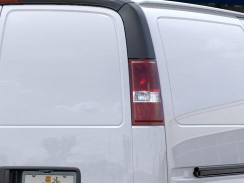 New 2025 Chevrolet Express 2500 w/ Communications Package image 11