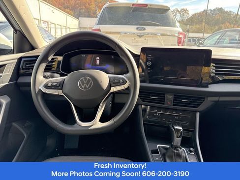 Used 2025 Volkswagen Jetta S image 11
