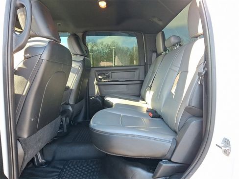 Used 2022 RAM 2500 Tradesman w/ Chrome Appearance Group image 10