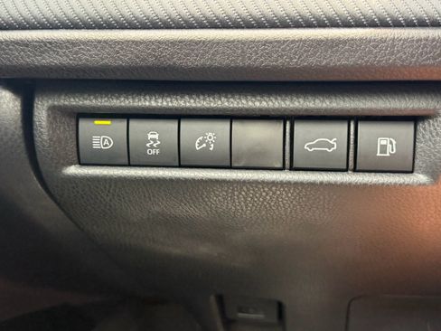 Used 2026 Toyota Camry SE FWD image 27