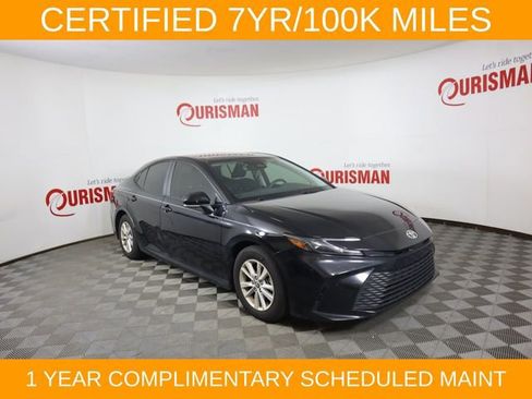 Used 2025 Toyota Camry LE w/ Convenience Package FWD image 11