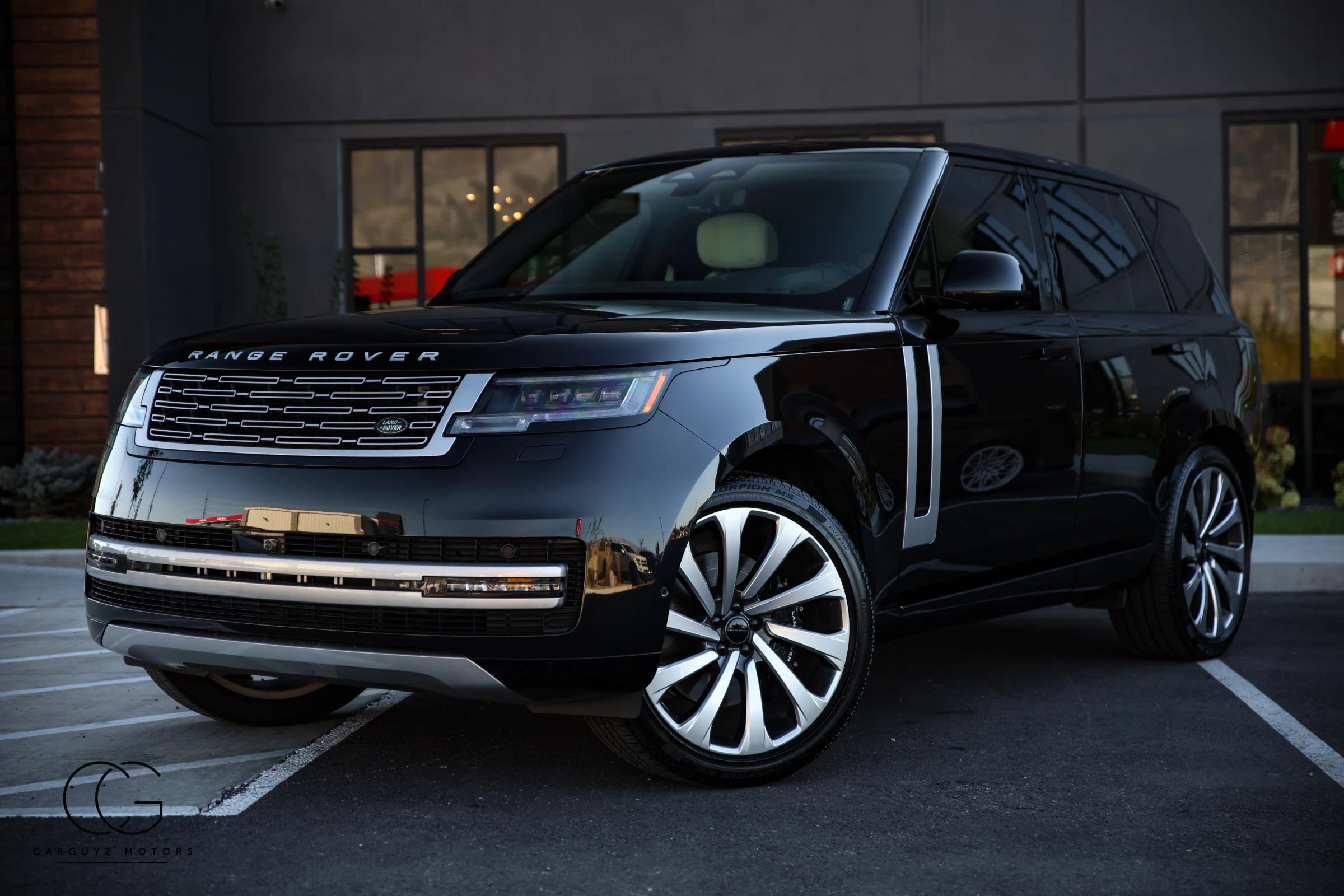 Used 2026 Land Rover Range Rover Autobiography AWD/4WD image 3