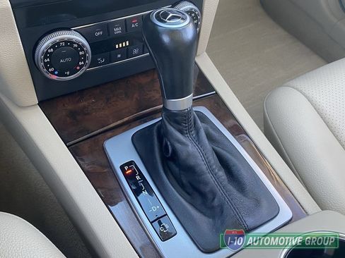 Used 2010 Mercedes-Benz GLK 350 4MATIC image 29