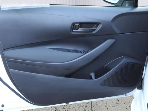 Certified 2023 Toyota Corolla LE image 39