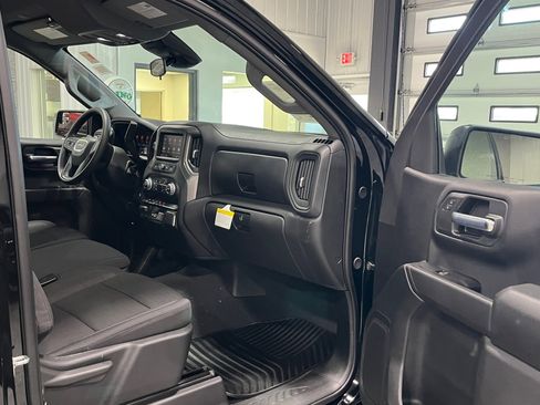 New 2026 GMC Sierra 1500 Pro AWD/4WD image 10