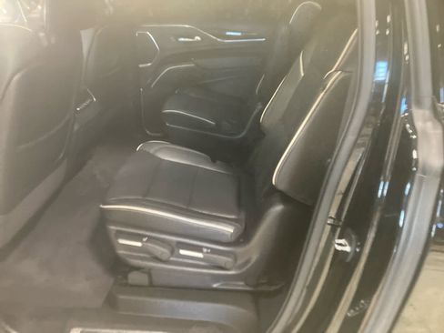 Used 2023 Cadillac Escalade ESV Sport w/ LPO, ONYX Package image 14