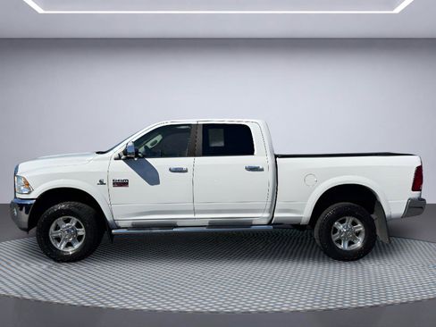 Used 2011 RAM 3500 Laramie AWD/4WD image 3