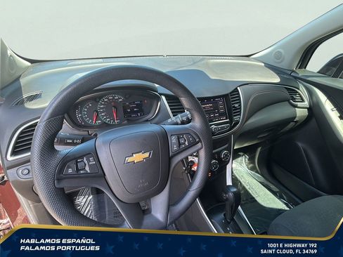 Used 2020 Chevrolet Trax LS w/ Tint and Cruise Package FWD image 17