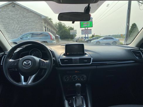 Used 2016 MAZDA MAZDA3 i Touring FWD image 21