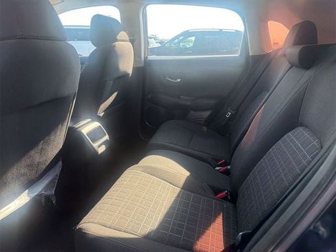 Used 2025 Honda HR-V LX image 13