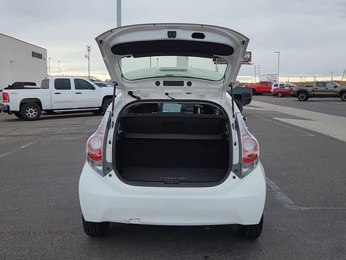 Used 2013 Toyota Prius C Three image 17