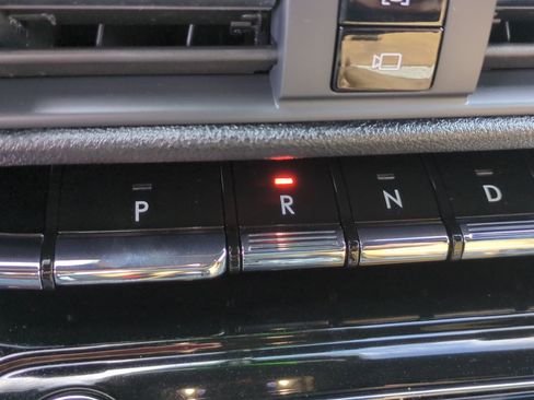 Used 2021 Lincoln Corsair Reserve w/ Equipment Group 201A image 25