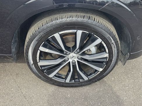 Used 2025 Volvo XC60 B5 Plus image 8