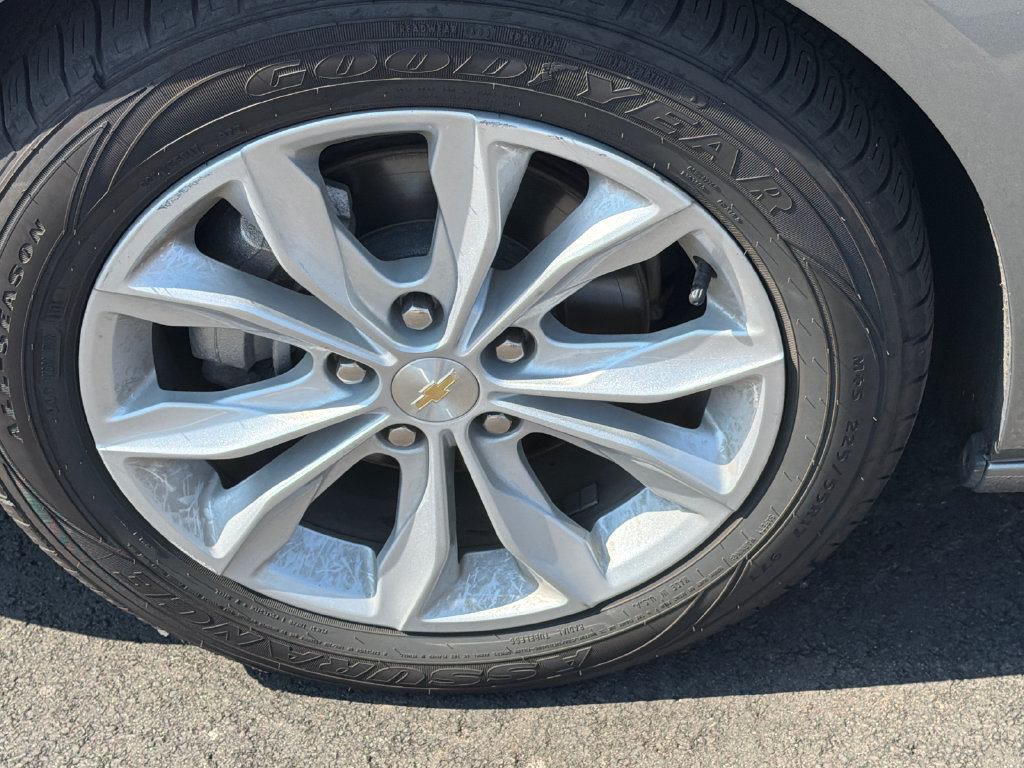 Used 2025 Chevrolet Malibu LT FWD image 10