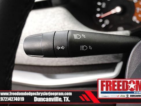 New 2026 Jeep Compass Latitude image 29