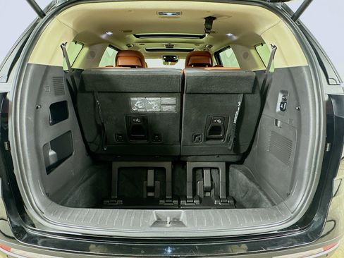 Used 2022 Kia Carnival SX Prestige FWD image 32