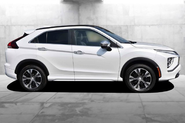Used 2022 Mitsubishi Eclipse Cross SEL AWD/4WD image 5