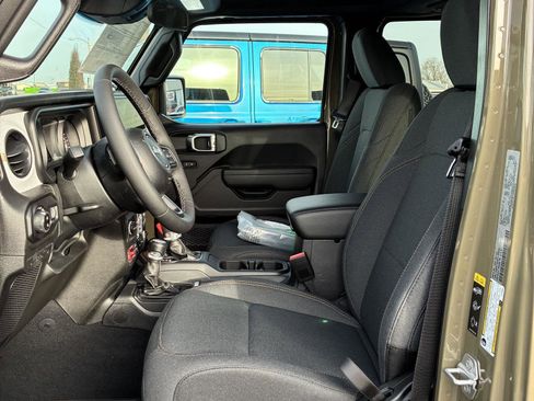 New 2026 Jeep Gladiator Willys image 3