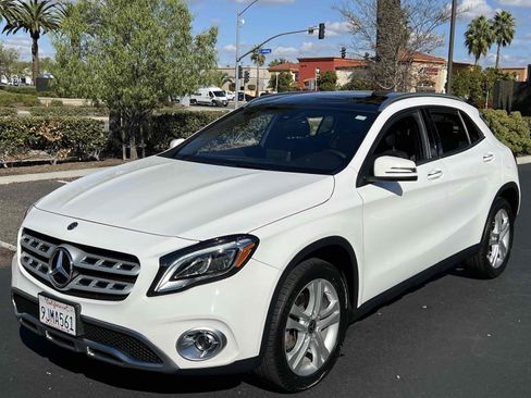 Used 2019 Mercedes-Benz GLA 250 4MATIC w/ Premium Package image 22