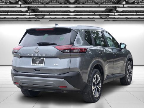 Used 2023 Nissan Rogue SV w/ SV Premium B Package FWD image 7