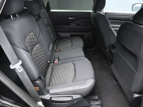 Used 2022 Nissan Pathfinder SV w/ SV Black Package FWD image 35