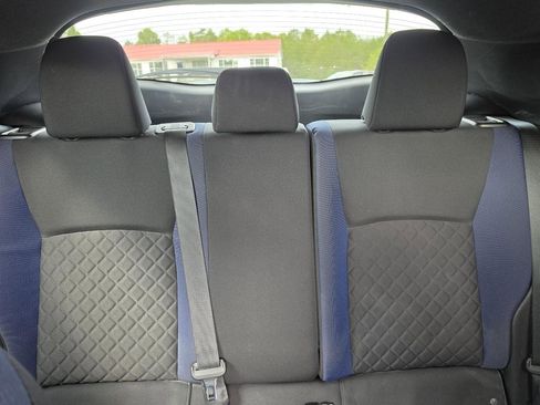 Used 2021 Toyota C-HR XLE FWD image 8