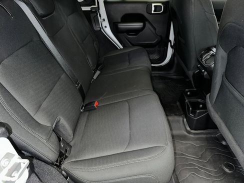 Used 2020 Jeep Wrangler Unlimited Sport image 23