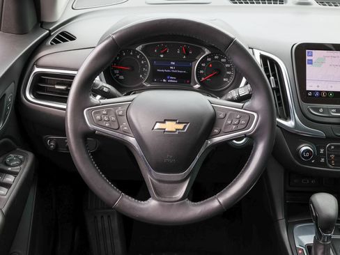 Used 2022 Chevrolet Equinox LT FWD image 8