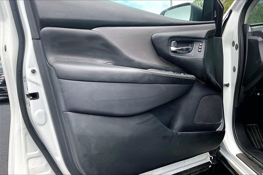Used 2023 Nissan Murano SL AWD/4WD image 20