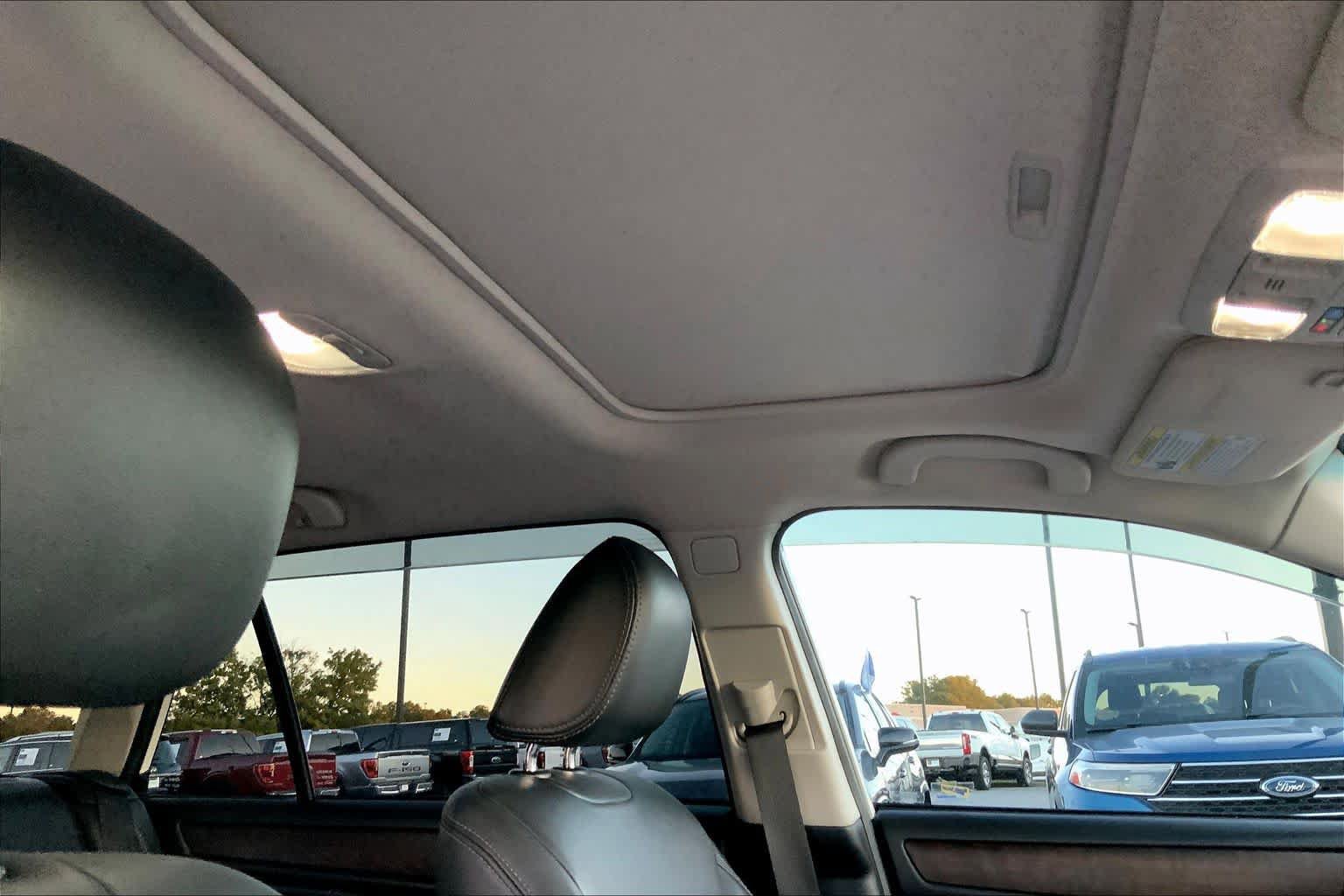 Used 2019 Subaru Outback 3.6R Limited w/ Popular Package #2 AWD/4WD image 13