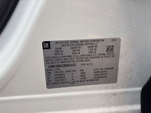 Used 2022 Buick Envision Essence w/ Technology Package I image 18