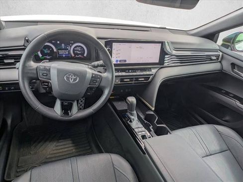 Used 2025 Toyota Camry XSE FWD image 15